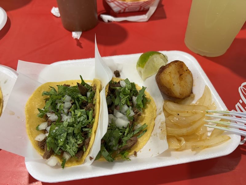 El Taqueo food